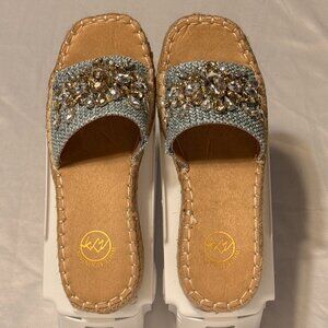 (6.5) BLUE SLIP-ON JEWELED PLATFORM WEDGE SANDAL JUTE WRAPPED ESPADRILLE BOTTOM